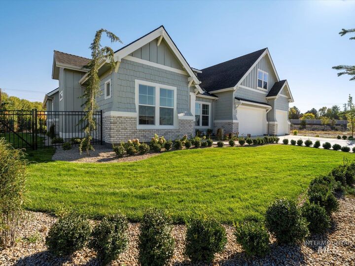 Property Photo: 2382 N Annadale Pl ID 83616