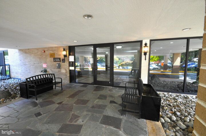 Property Photo: 600 Roosevelt Boulevard 210 VA 22044