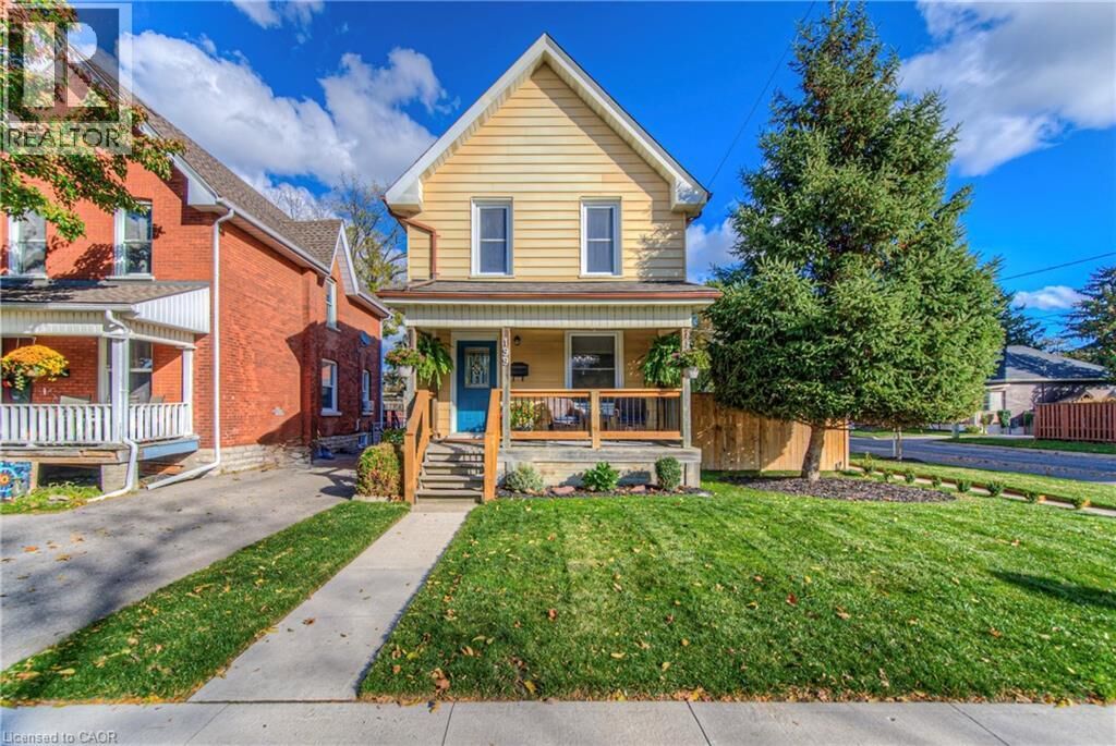 Property Photo:  199 Rawdon Street  ON N3S 6E9 