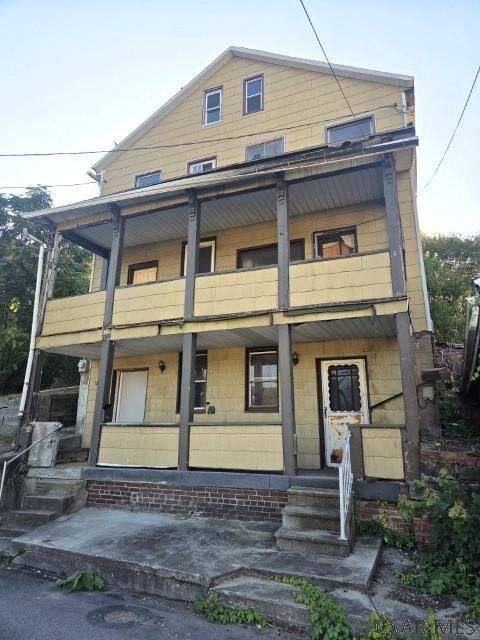 Property Photo: 1122-1124 Ridge Ave PA 15901