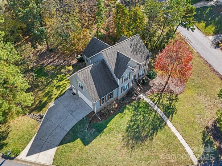 Property Photo:  7729 Orchard Park Circle  NC 28075 