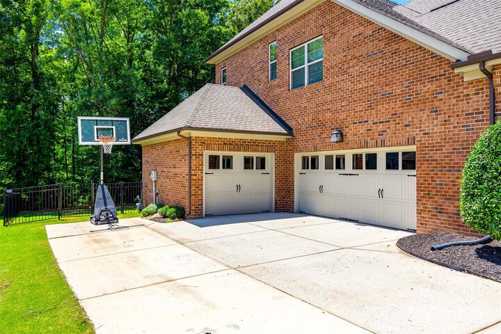 Property Photo:  618 Chase Court  SC 29708 