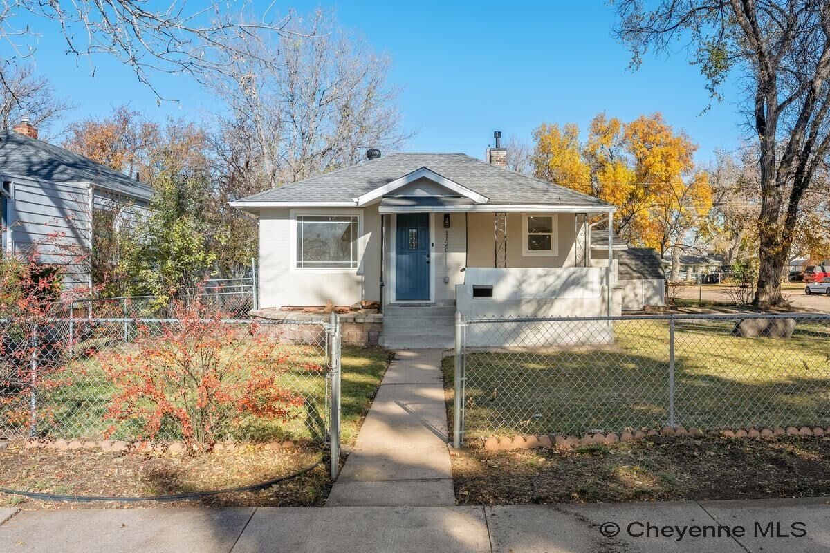 Property Photo:  1120 E 23rd St  WY 82001 
