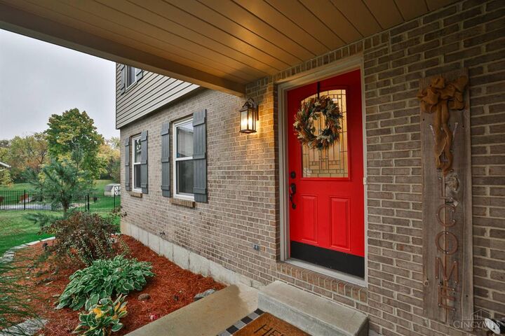 Property Photo:  6623 Karincrest Drive  OH 45044 