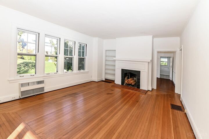 Property Photo:  3590 Outlook Avenue  OH 45208