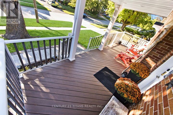 Property Photo:  857 Masson Street  ON L1G 5B1 