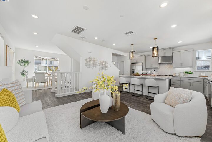 Property Photo: 37606 Sand Drift Rd CA 94560