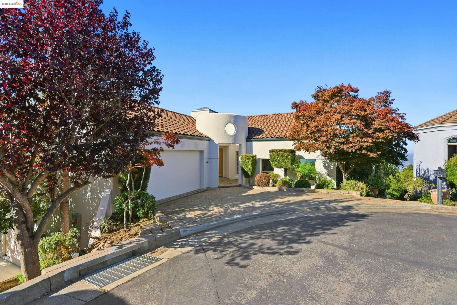 Property Photo: 6413 Gwin Ct CA 94611