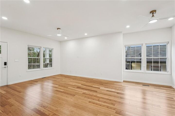 Property Photo:  2470 Saint Paul Avenue NW  GA 30318 