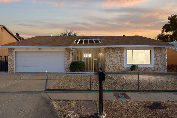 12712 Tomlinson Drive SE  Albuquerque NM 87123 photo