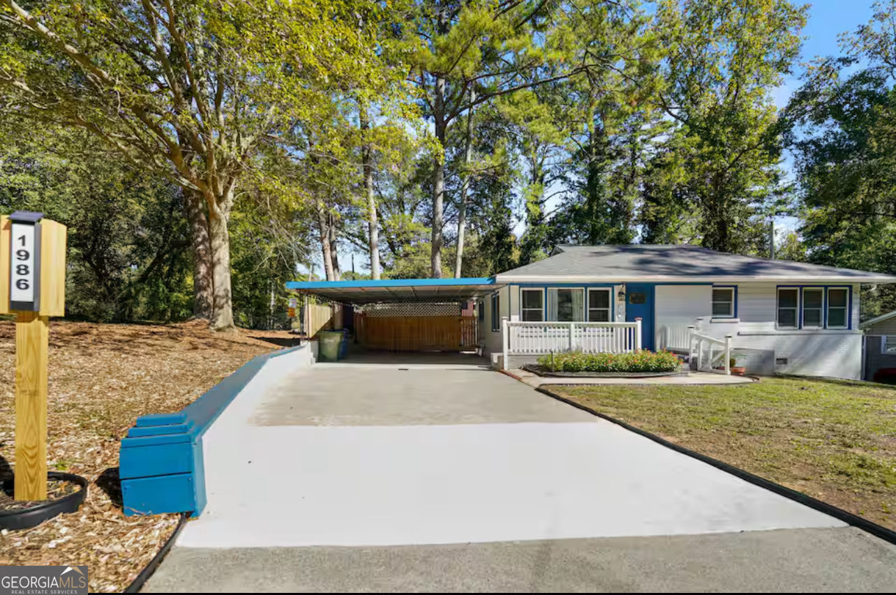 Property Photo: 1986 Marvin Lane SW GA 30311
