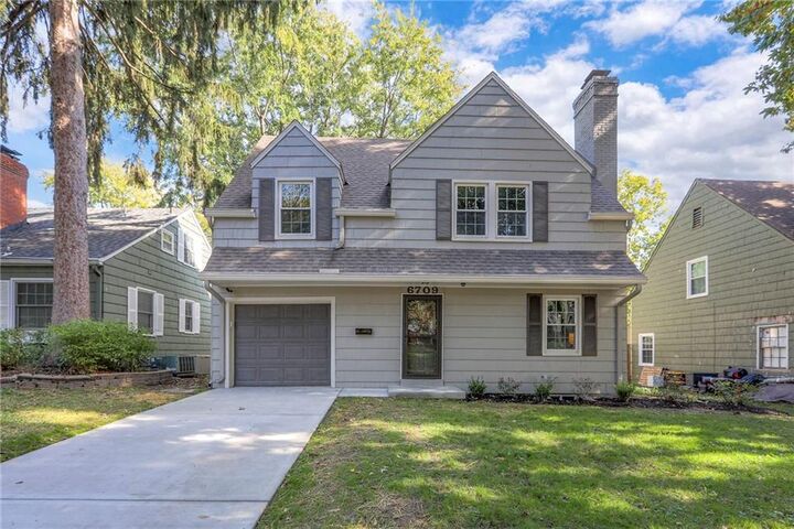 6709 Cherry Street  Kansas City MO 64131 photo