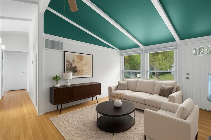 Property Photo:  5708 N Woodland Avenue  MO 64118 