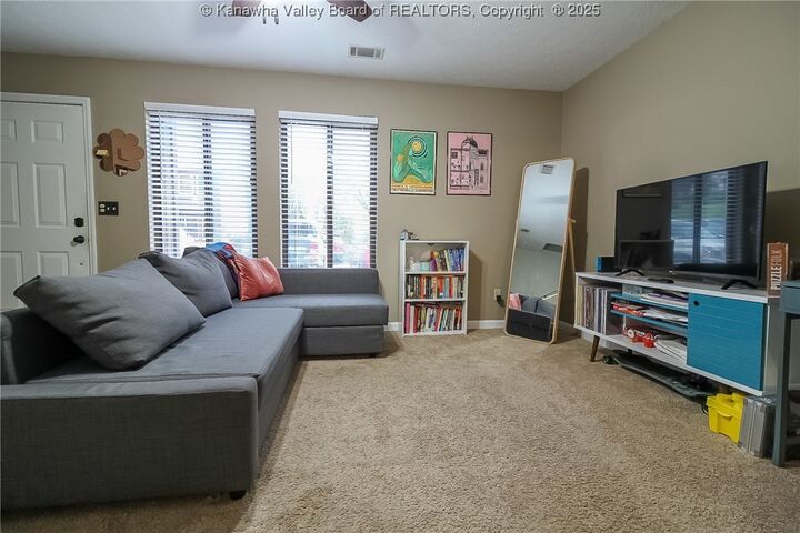 Property Photo:  302 Maplewood Lane  WV 25143 