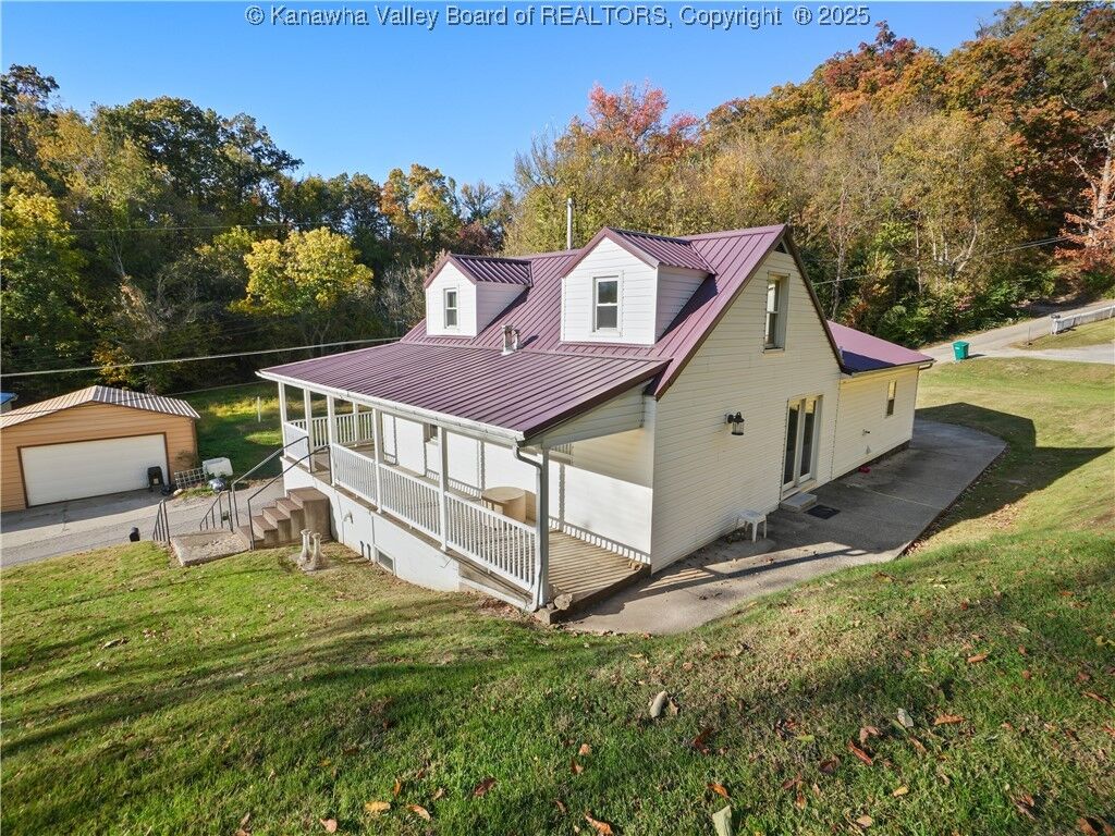 Property Photo:  808 Stover Road  WV 25064
