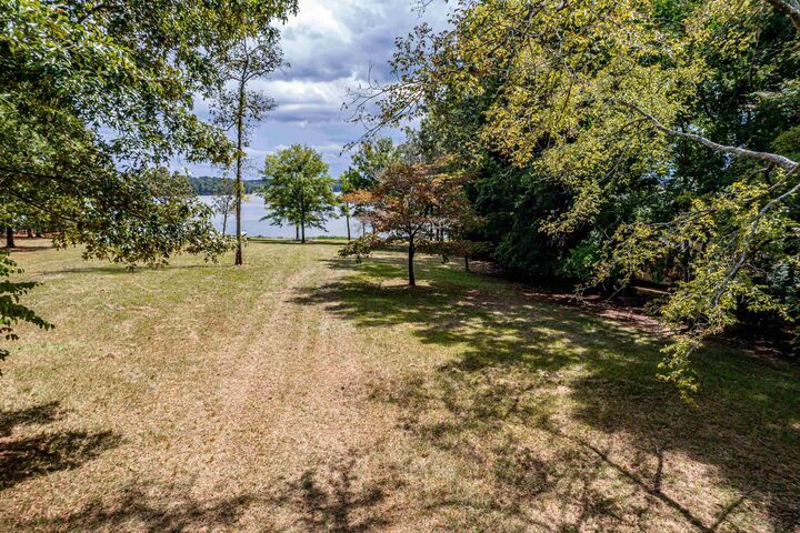 Property Photo:  222 Waters Edge Drive  GA 31024