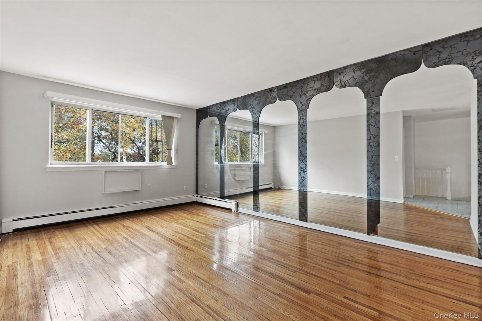 Property Photo: 815 Throggs Neck Expressway #3 NY 10465