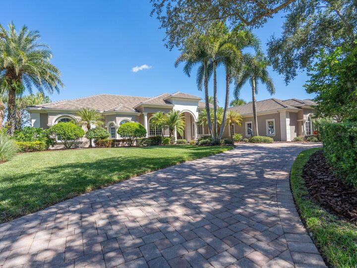 Property Photo:  4085 Founders Club Drive  FL 34240