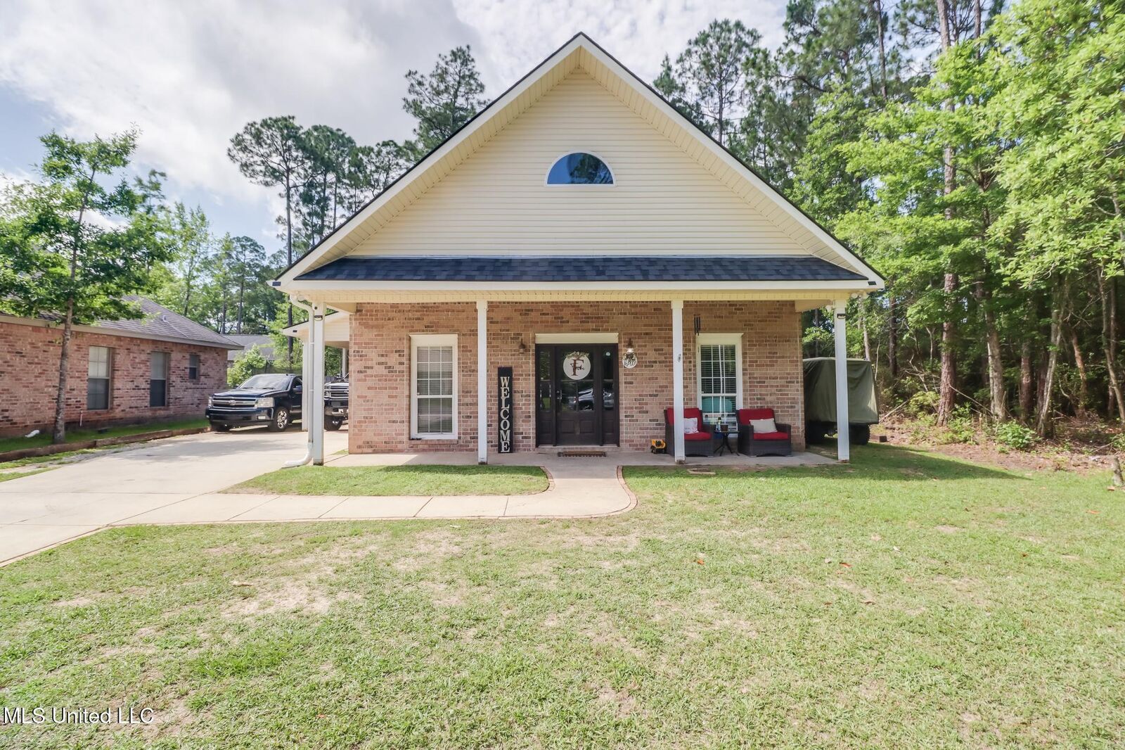 Property Photo: 737 Ieke Circle MS 39525