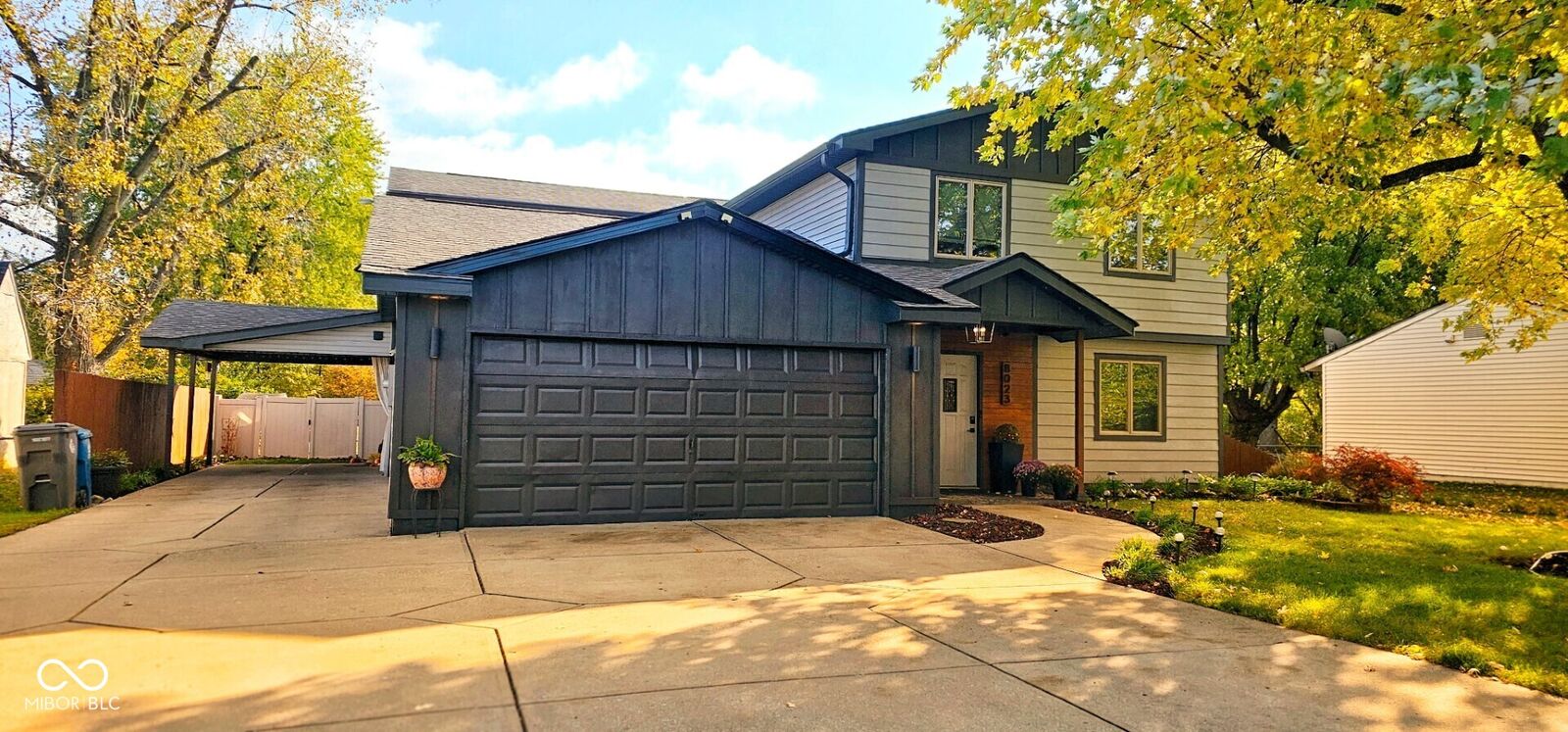 Property Photo: 8023 Railroad Road IN 46217