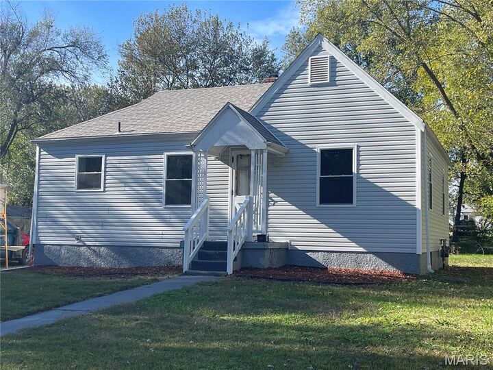 Property Photo: 22 Stanwood Drive MO 65536