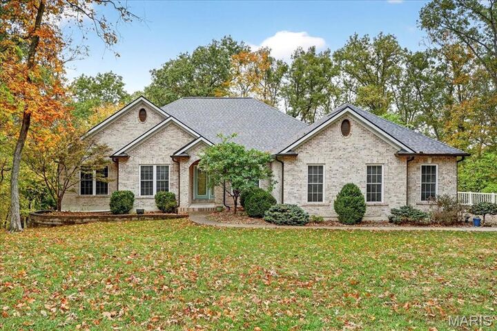 3940 Indian Ridge Lane  Defiance MO 63341 photo