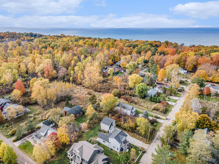 Property Photo:  6910 3rd Street  MI 49406 