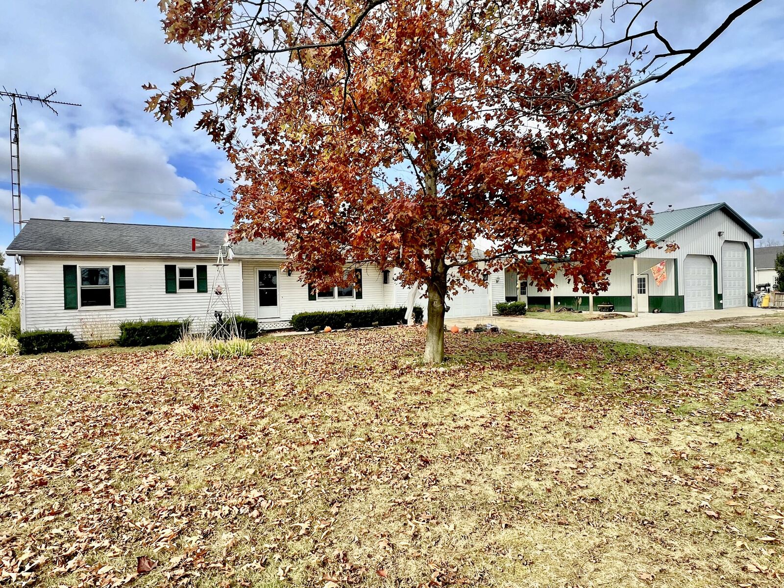 Property Photo: 9632 Fowle Road MI 49250