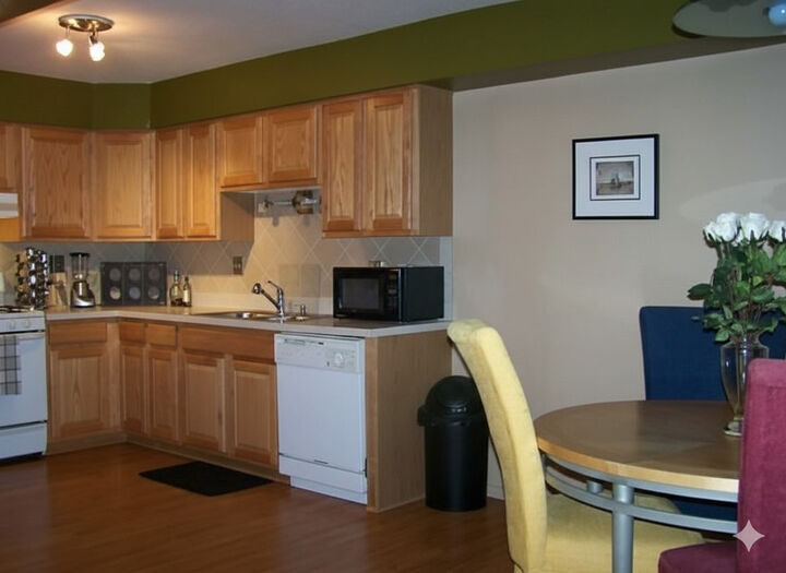 Property Photo:  717 Tipperary Court 1C  IL 60193 