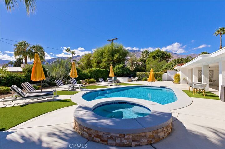 Property Photo:  1057 E Marshall Way  CA 92262 