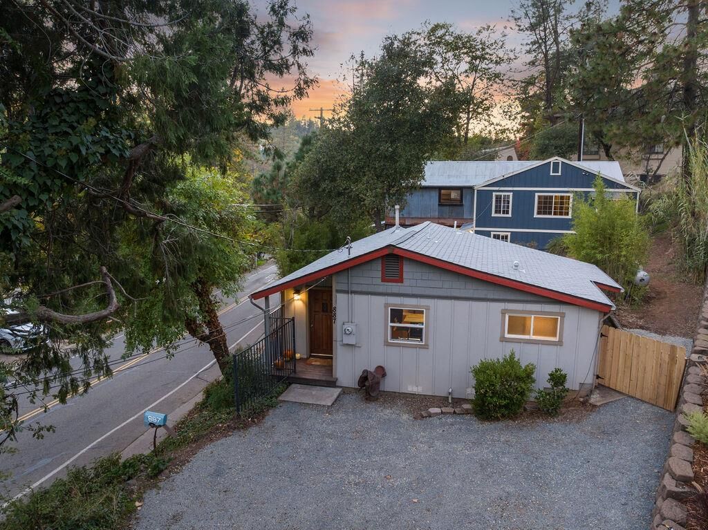Property Photo: 887 Pacific Street CA 95667