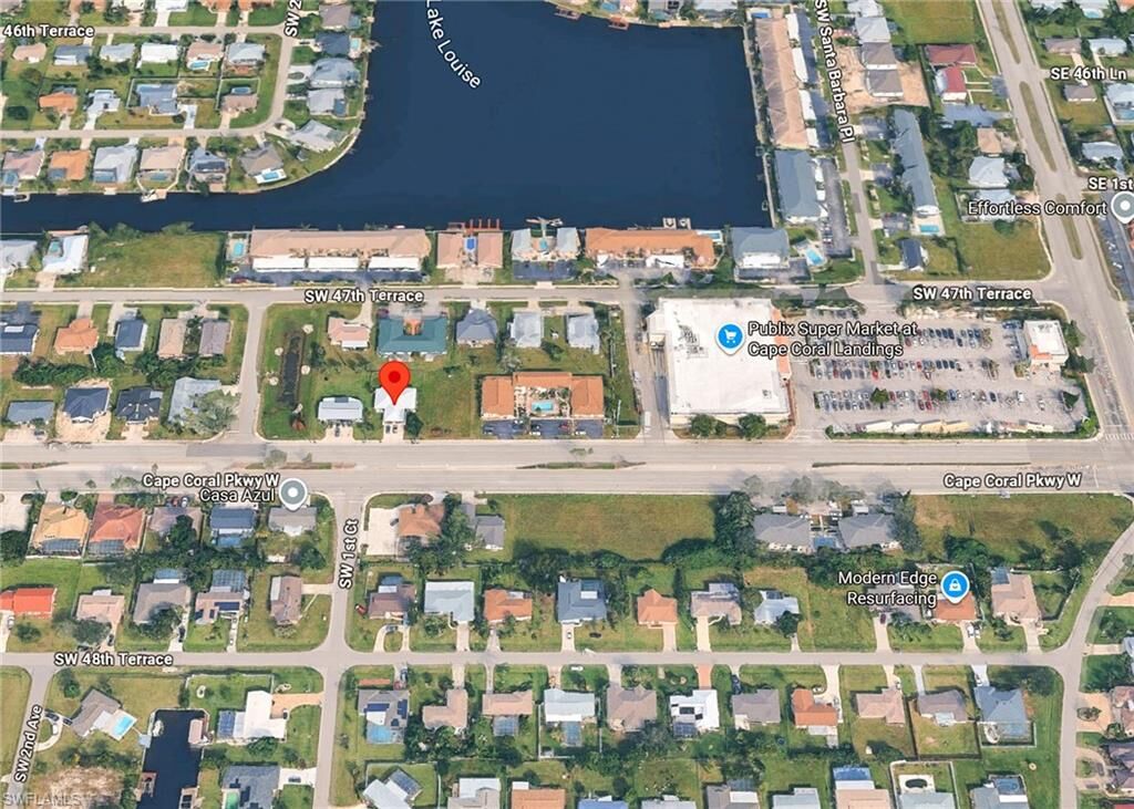 Property Photo: 161 Cape Coral Pkwy W FL 33914