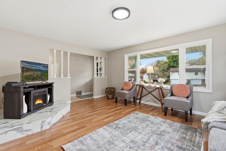 Property Photo: 6280 Carleda Way MN 55076