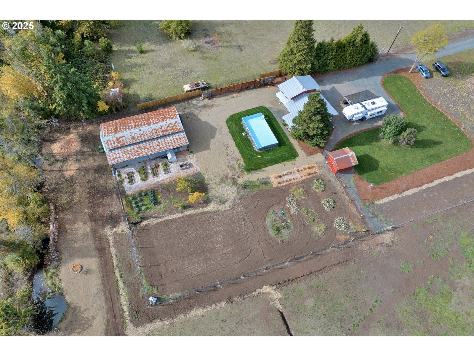 Property Photo:  30306 Camas Swale Rd  OR 97426