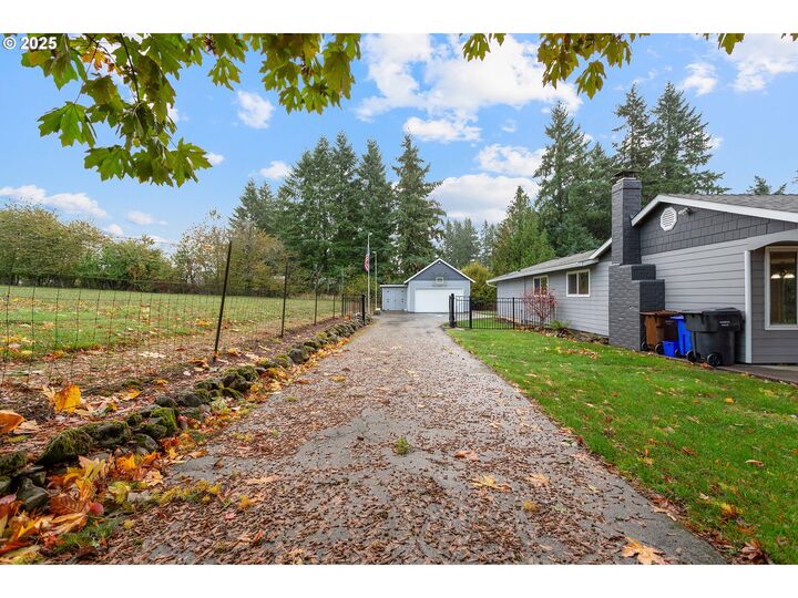 Property Photo:  16170 S Stoltz Rd  OR 97045 