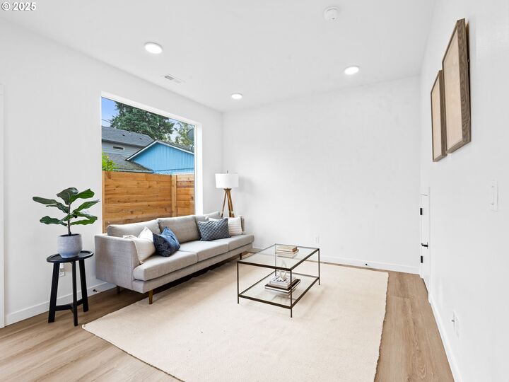 Property Photo: 8422 SE Clay St OR 97216