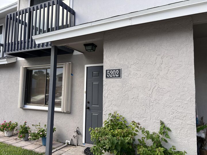 Property Photo: 5202 Bayside Drive 5202 FL 33463