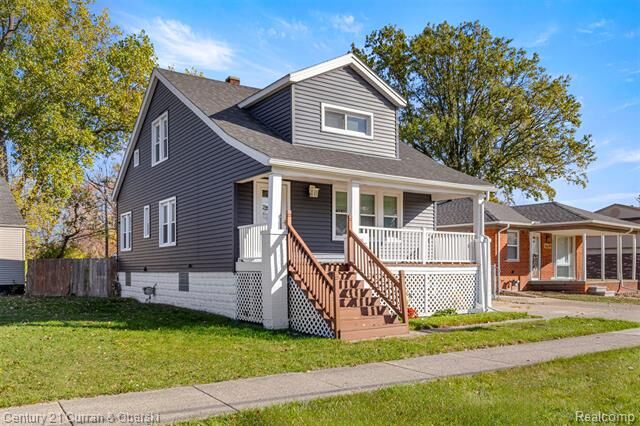 26640 Schoenherr Road  Warren MI 48089 photo