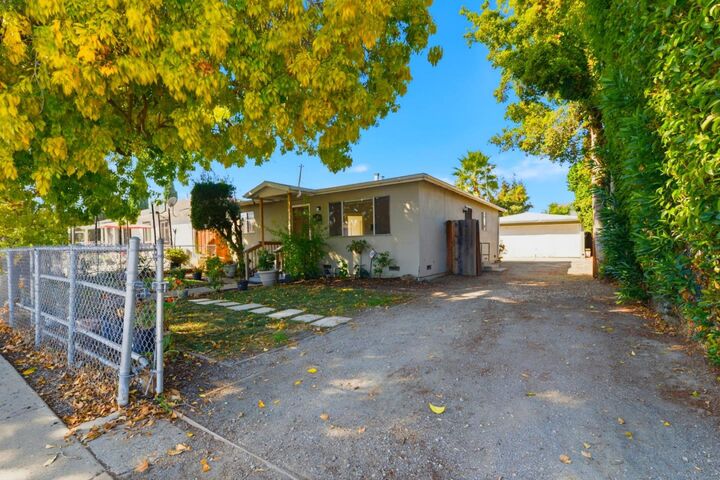 Property Photo:  603 Warrington Avenue  CA 94063 