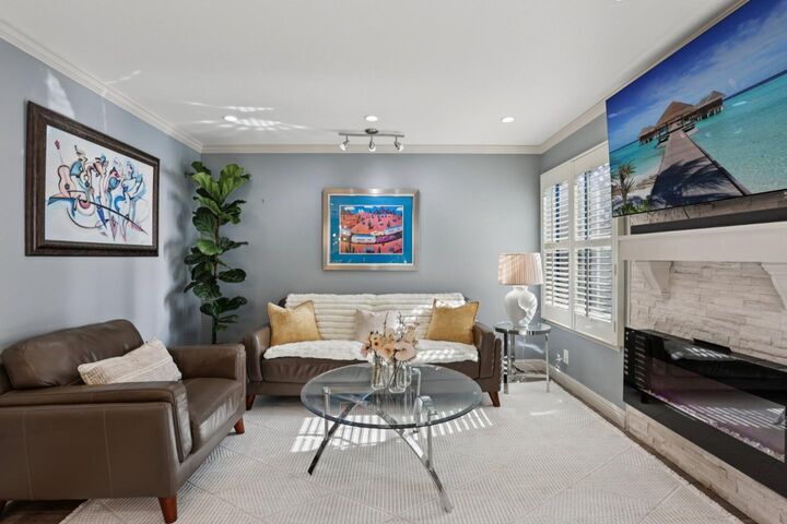 Property Photo: 26517 Sunvale Court 3 CA 94544