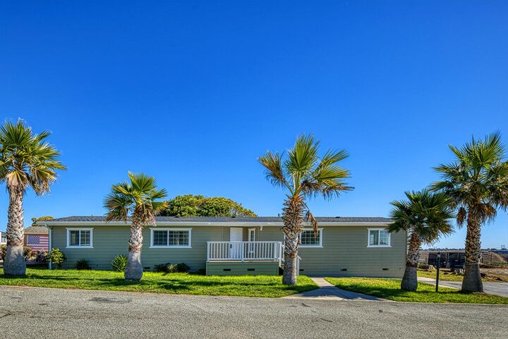 Property Photo:  800 Dolan Road 29  CA 95039