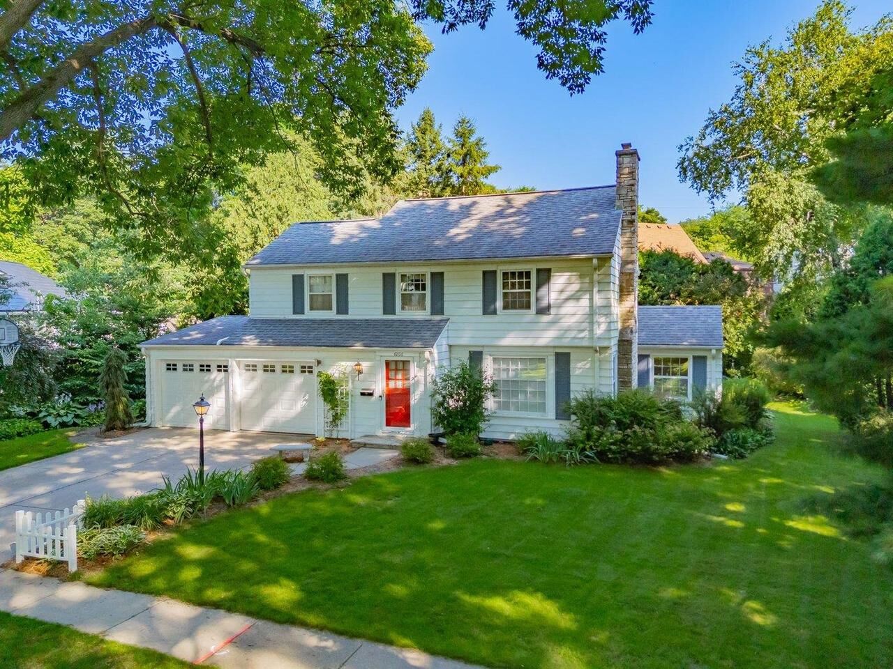 Property Photo: 4206 Manitou Way WI 53711