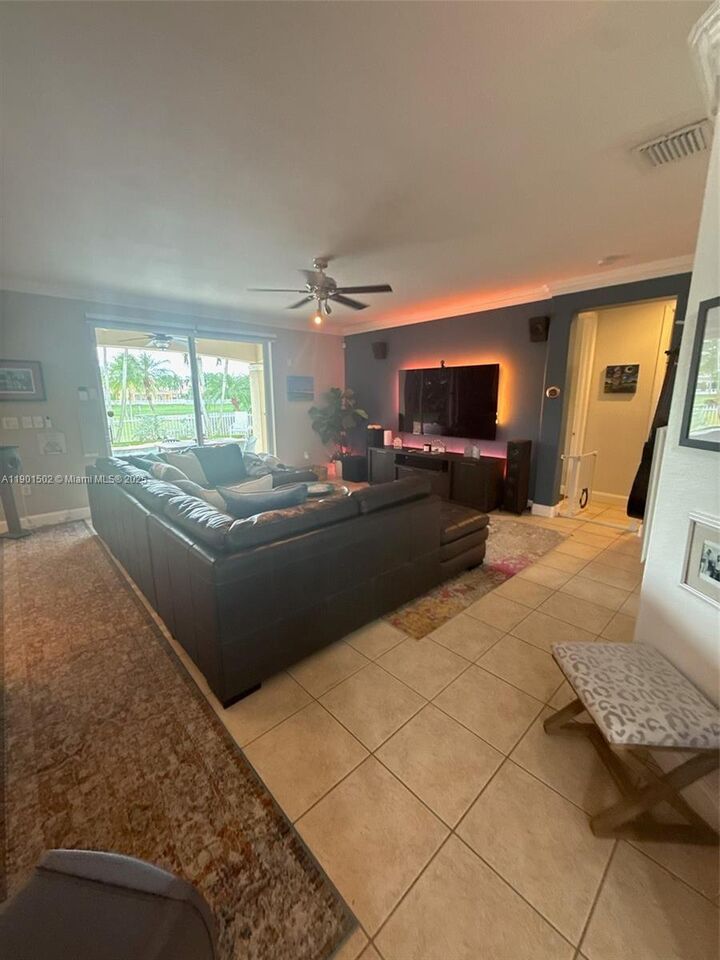 Property Photo: 8732 SW 204th Ln FL 33189