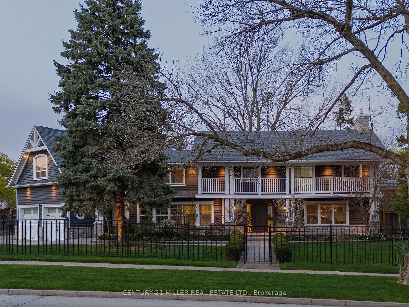 Photo de la propriété:  115 Charnwood Drive  ON L6J 5G8