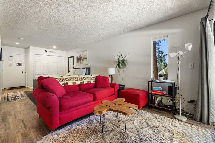Property Photo:  1300 Regency Way 62  CA 96148 