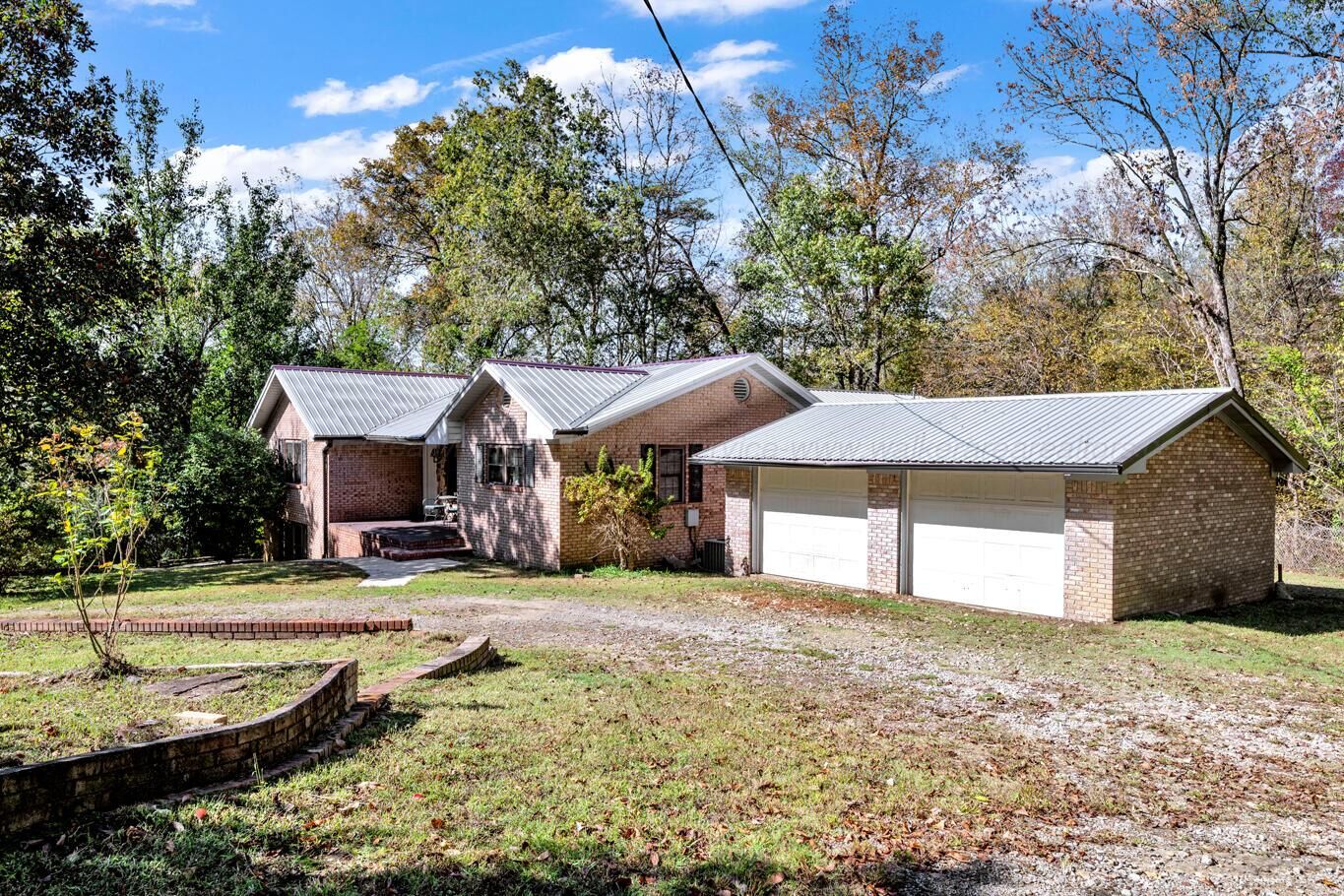 Property Photo: 421 Tubbs Hill Rd AL 35579
