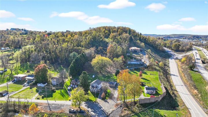 Property Photo: 16 Panorama Dr PA 15301