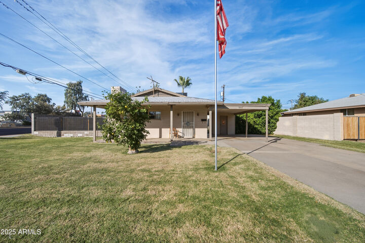1602 E Palo Verde Drive  Phoenix AZ 85016 photo