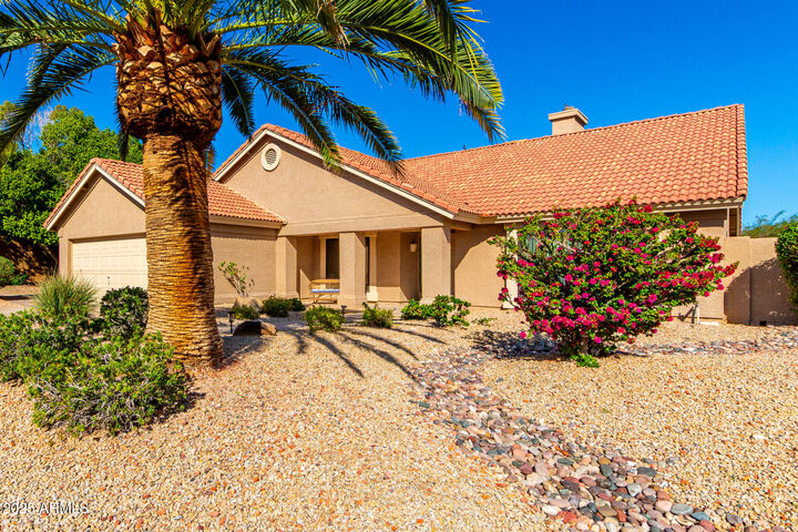 Property Photo: 3834 E Goldfinch Gate Lane AZ 85044