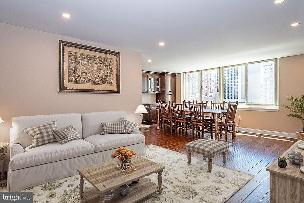 Property Photo: 1919 Chestnut Street 807 PA 19103